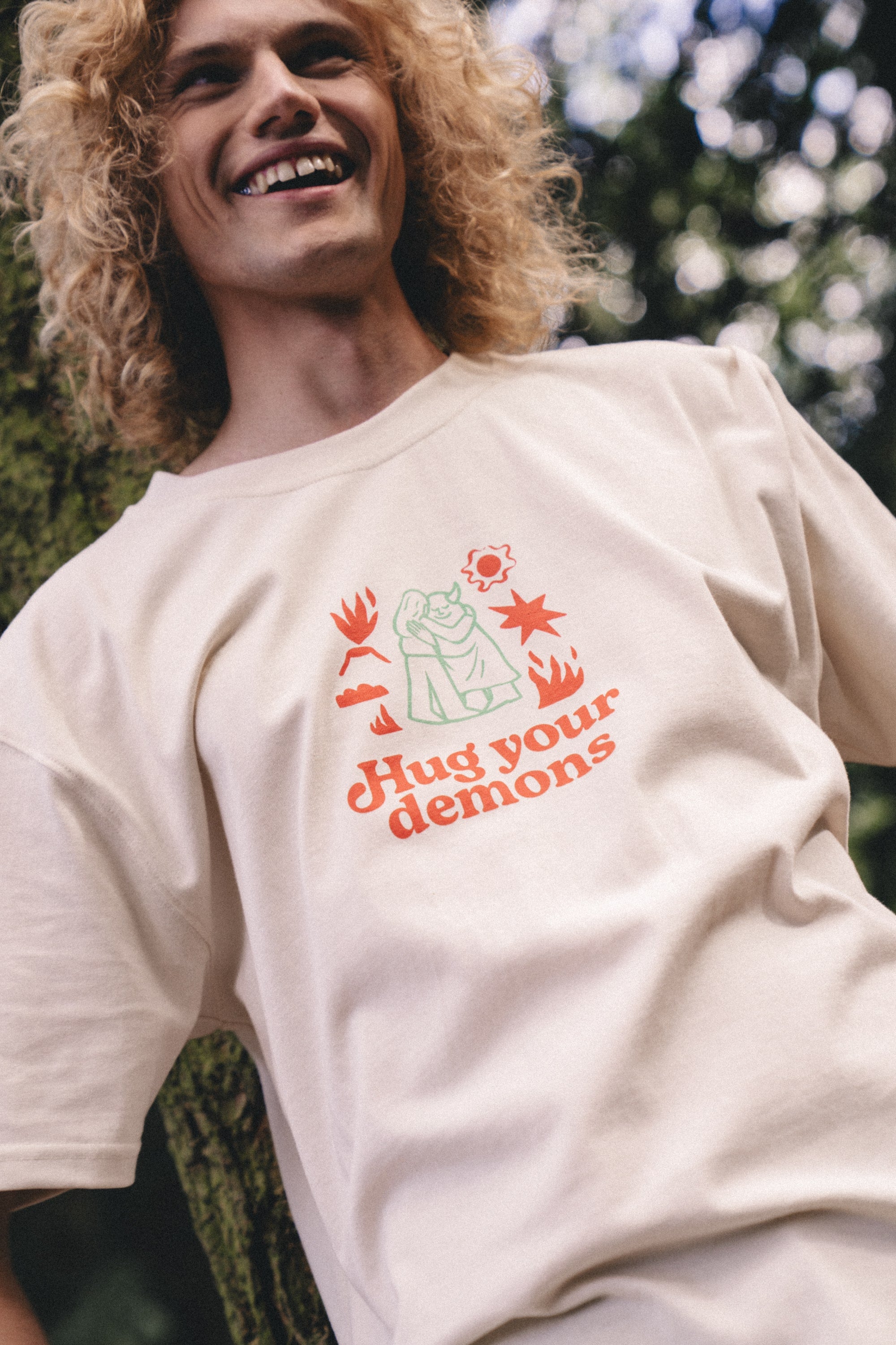T-shirt Unisex - Hug Your Demons - front