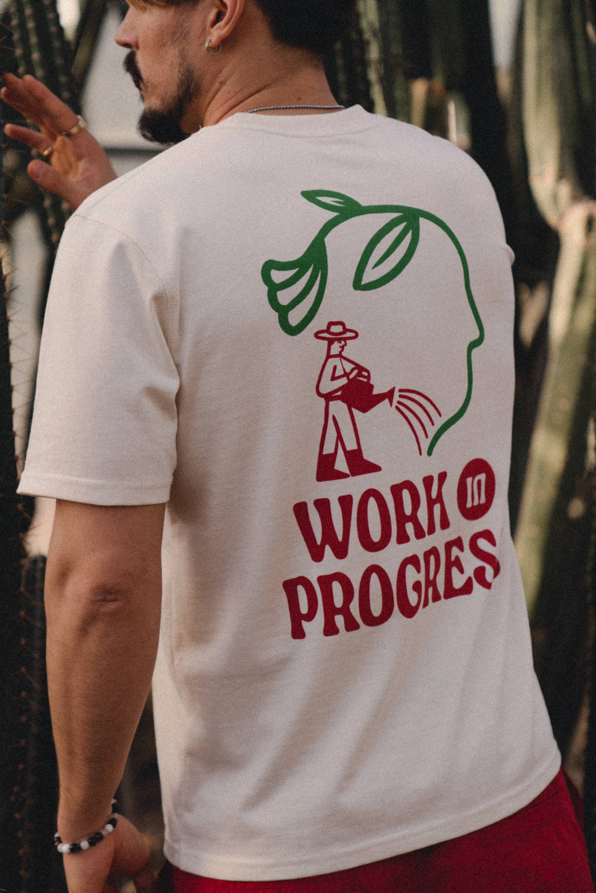 T-shirt Unisex - Work in progress